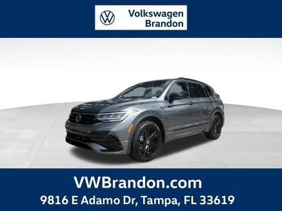 Used 2024 Volkswagen Tiguan SE R-Line