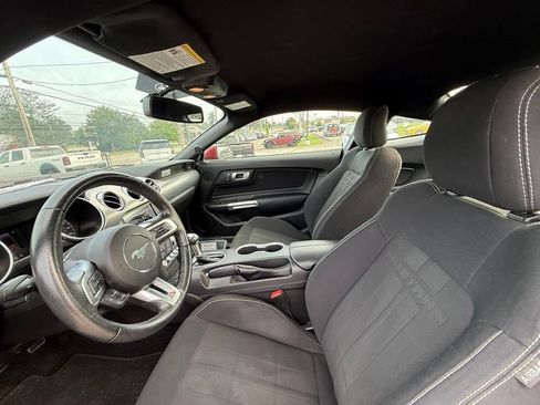 Used 2019 Ford Mustang Coupe w/ Equipment Group 101A RWD image 12
