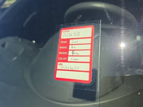 Used 2017 Kia Forte LX FWD image 8