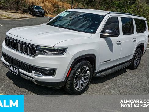 Used 2024 Jeep Wagoneer L Series II image 14