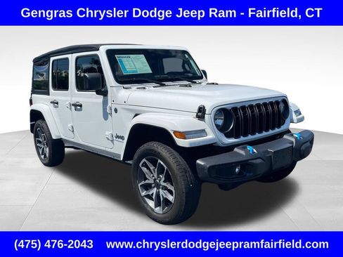 Used 2024 Jeep Wrangler Unlimited w/ Convenience Group AWD/4WD image 1