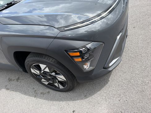Used 2025 Hyundai Kona SEL AWD/4WD image 4