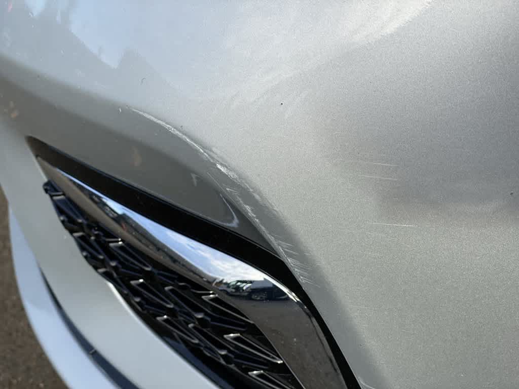 Used 2024 Chrysler Pacifica Limited FWD image 30