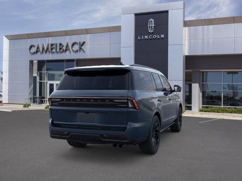 New 2025 Lincoln Navigator Reserve w/ Jet Appearance Package image 8