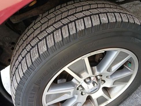 Used 2014 Ford F150 Lariat w/ Equipment Group 501A Mid image 14