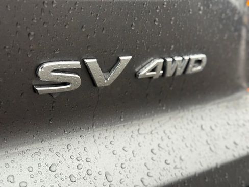 Used 2024 Nissan Pathfinder SV image 11