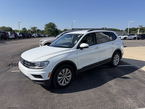 Used 2020 Volkswagen Tiguan S w/ 3rd Row Seat Package AWD/4WD image 6