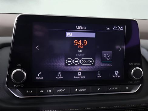 Used 2023 Nissan Rogue SV image 40