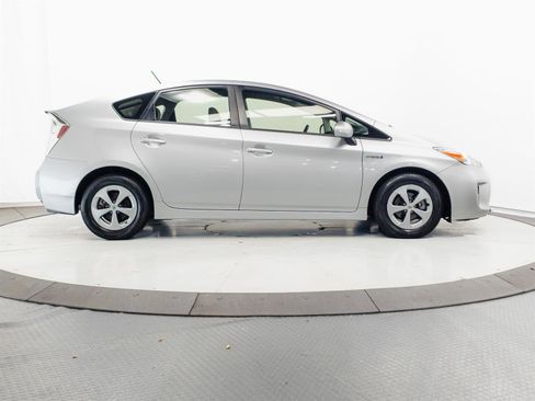 Used 2012 Toyota Prius Two FWD image 11