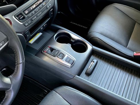 Used 2023 Honda Passport EX-L image 18