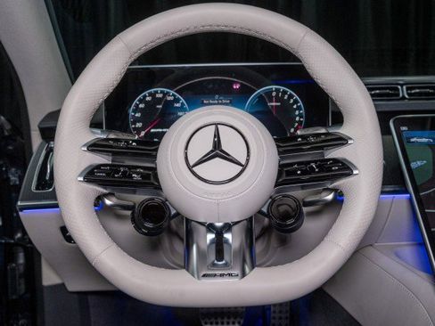 New 2025 Mercedes-Benz S 63 AMG S image 23