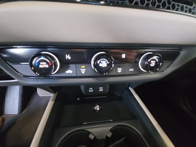 Used 2027 Honda HR-V LX image 17