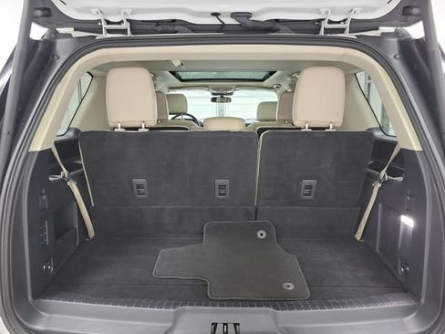Used 2022 Ford Expedition Limited AWD/4WD image 7