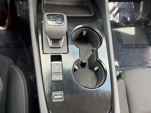 Used 2025 Nissan Rogue S FWD image 25