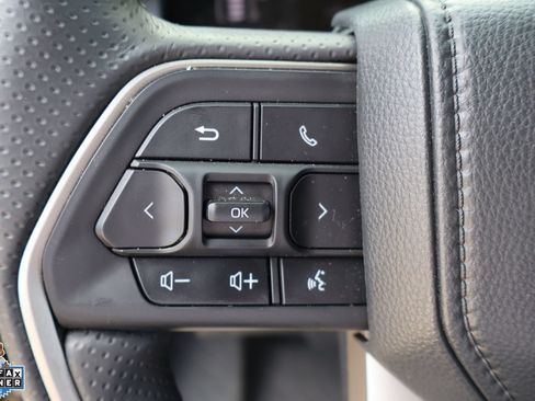 Used 2026 Toyota 4Runner SR5 AWD/4WD image 16
