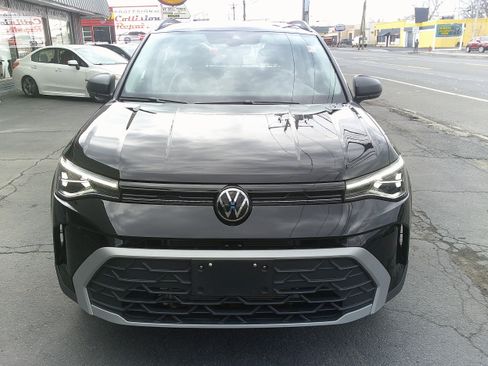 Used 2025 Volkswagen Taos S AWD/4WD image 10