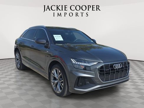 Used 2021 Audi Q8 Prestige w/ Prestige Package AWD/4WD image 3