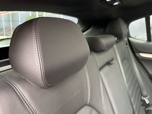 Used 2022 Alfa Romeo Stelvio Veloce image 59