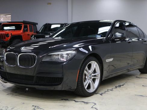 Used 2012 BMW 750Li image 11