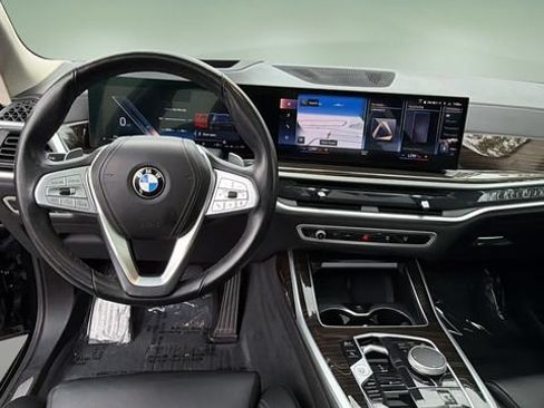 Used 2023 BMW X7 xDrive40i AWD/4WD image 12