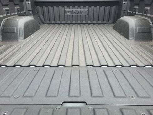 New 2026 GMC Sierra 1500 AT4X image 21