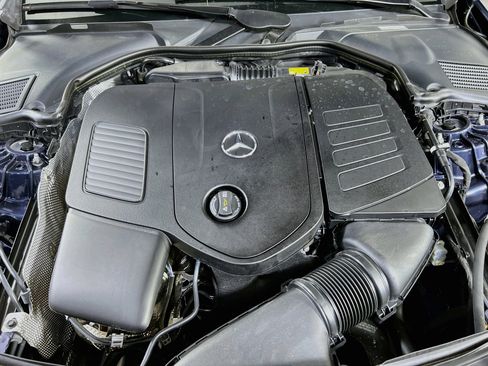 Used 2024 Mercedes-Benz C 300 4MATIC Sedan image 31