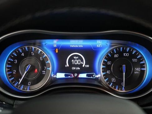 Used 2022 Chrysler 300 S image 25