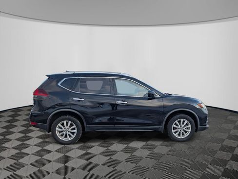 Used 2019 Nissan Rogue SV image 8