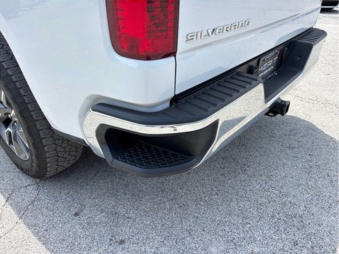 Used 2023 Chevrolet Silverado 1500 LT AWD/4WD image 17