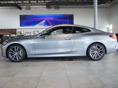Used 2026 BMW 430i Coupe w/ Parking Assistance Package RWD image 6