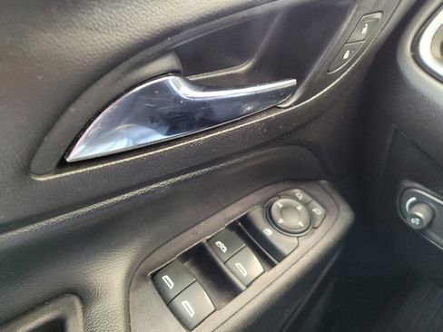 Used 2020 Chevrolet Equinox LT AWD/4WD image 27