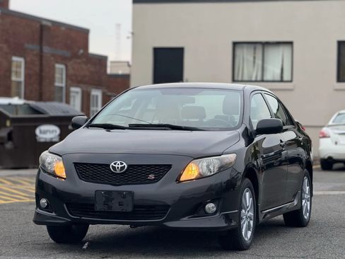 Used 2009 Toyota Corolla S image 2