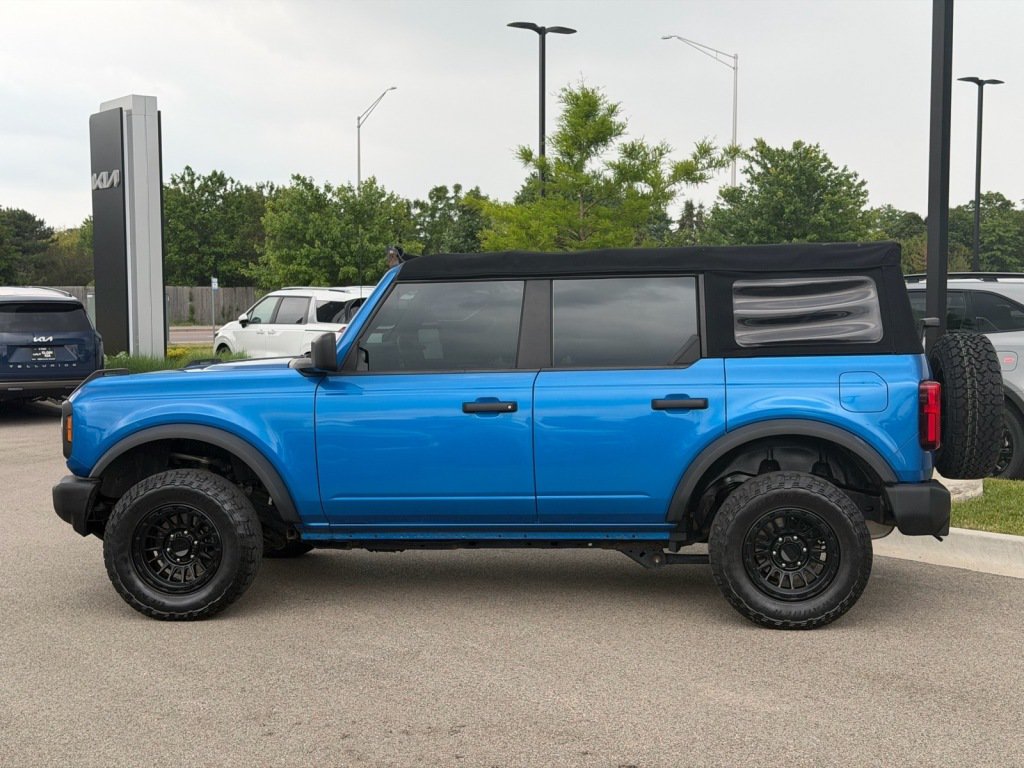 Used 2021 Ford Bronco 4-Door AWD/4WD image 3