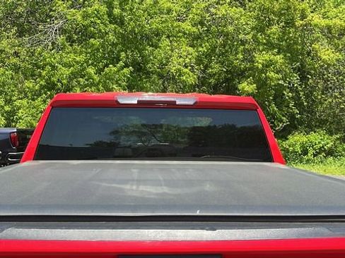 Used 2024 Chevrolet Silverado 1500 LT AWD/4WD image 28
