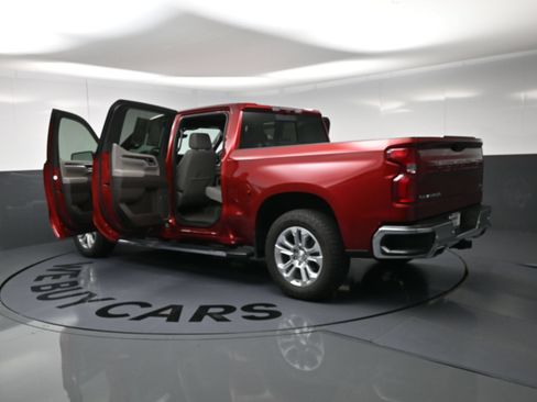 Used 2023 Chevrolet Silverado 1500 LTZ w/ LTZ Premium Package AWD/4WD image 19
