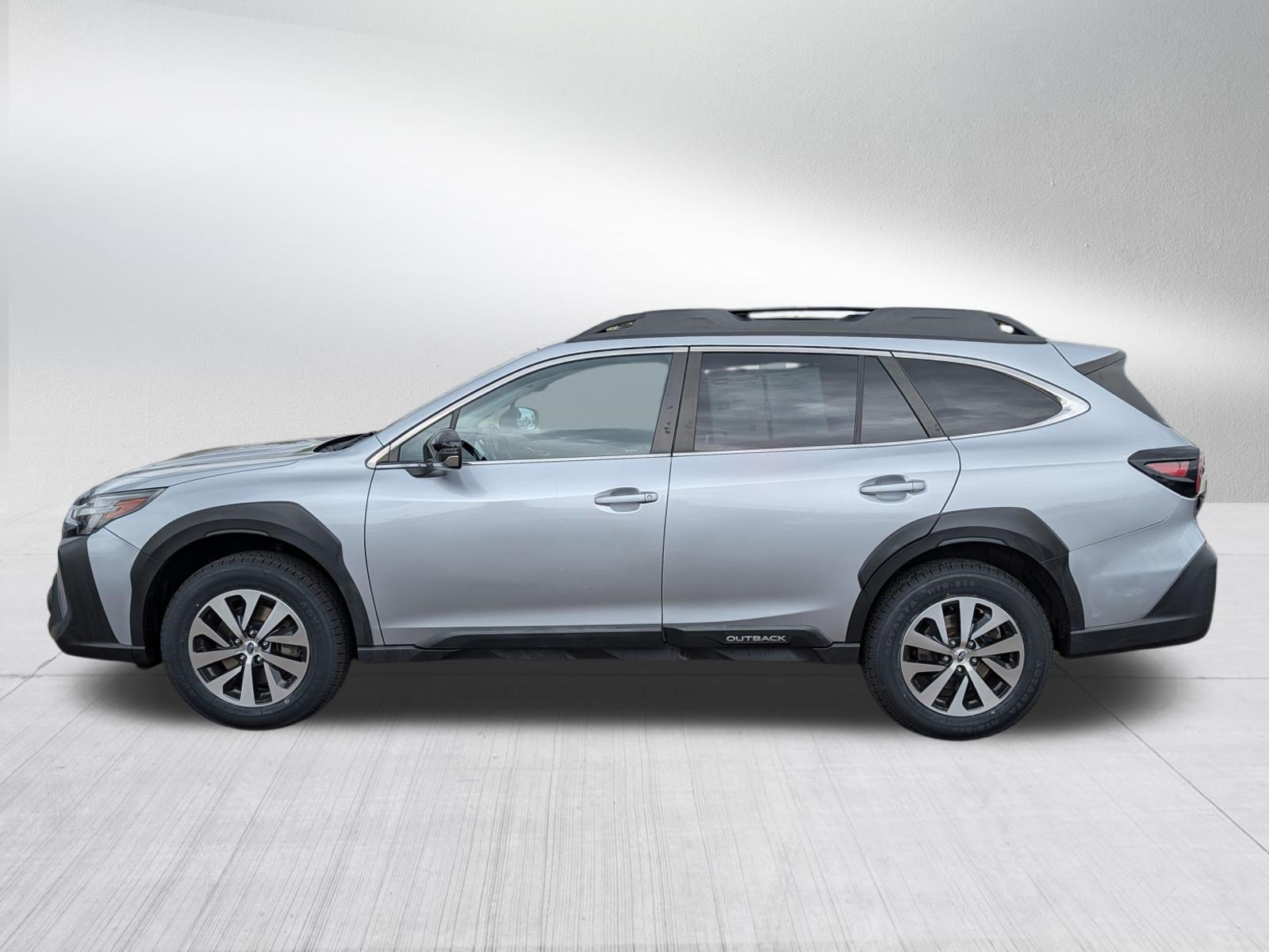 Used 2023 Subaru Outback Premium AWD/4WD image 4
