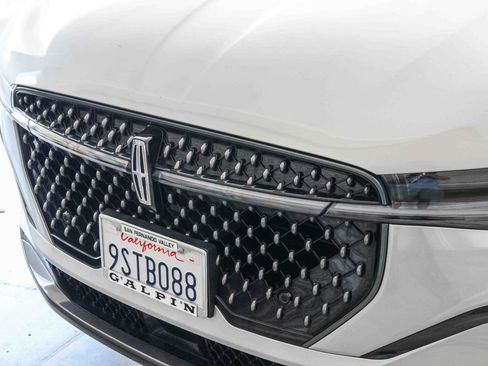 Used 2024 Lincoln Nautilus Reserve w/ Equipment Group 202A AWD/4WD image 10