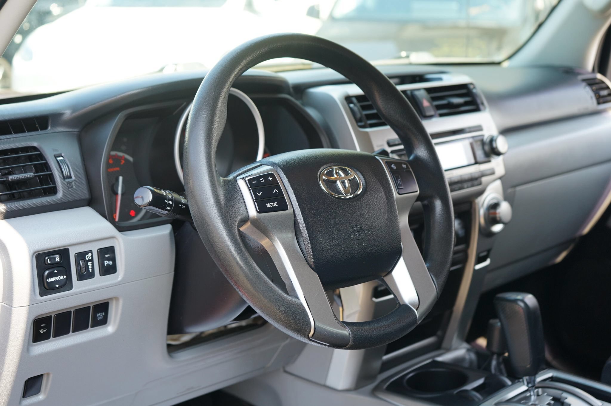 Used 2012 Toyota 4Runner SR5 AWD/4WD image 12