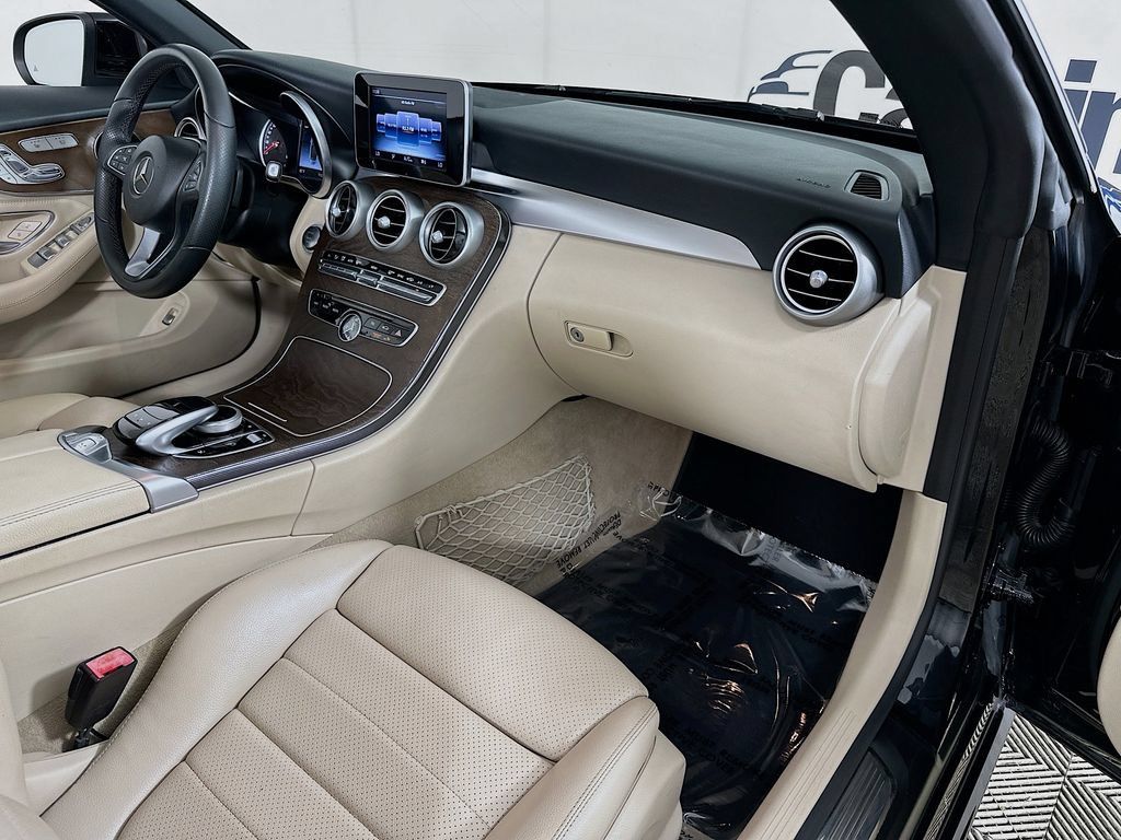 Used 2018 Mercedes-Benz C 300 Cabriolet image 34