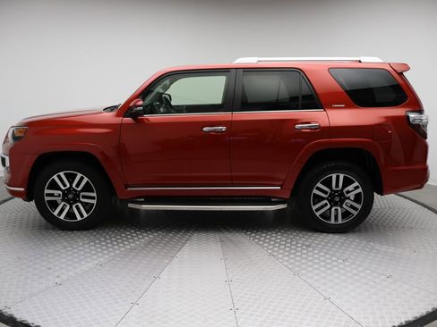 Used 2022 Toyota 4Runner Limited image 12