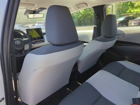 Certified 2025 Toyota Corolla LE image 18