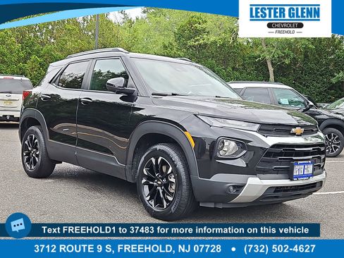 Used 2023 Chevrolet TrailBlazer LT AWD/4WD image 1