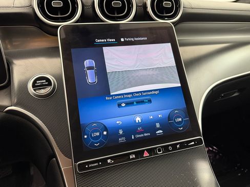 Used 2024 Mercedes-Benz GLC 300 4MATIC SUV image 30