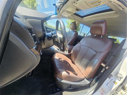 Used 2013 Subaru Outback 3.6R Limited AWD/4WD image 13