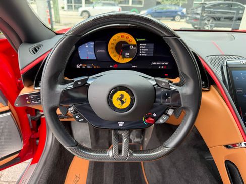 Used 2022 Ferrari Roma RWD image 34