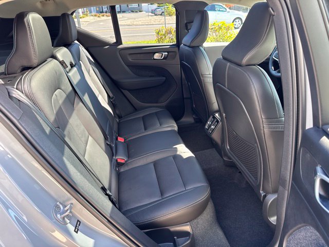 Used 2024 Volvo XC40 B5 Plus w/ Climate Package AWD/4WD image 12