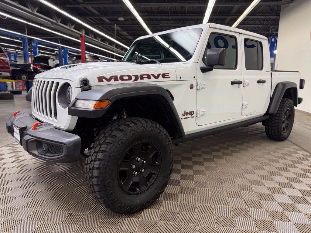 Used 2020 Jeep Gladiator Mojave AWD/4WD image 3