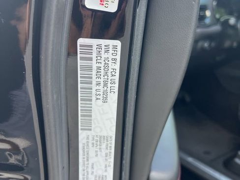 Certified 2022 Dodge Durango R/T RWD image 32