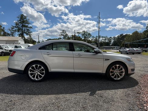 Used 2013 Ford Taurus Limited image 4