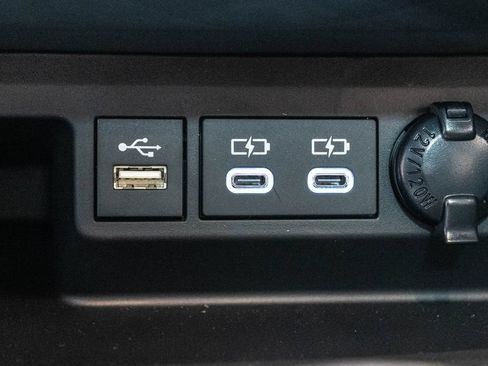 Certified 2026 Toyota Highlander Limited AWD/4WD image 27